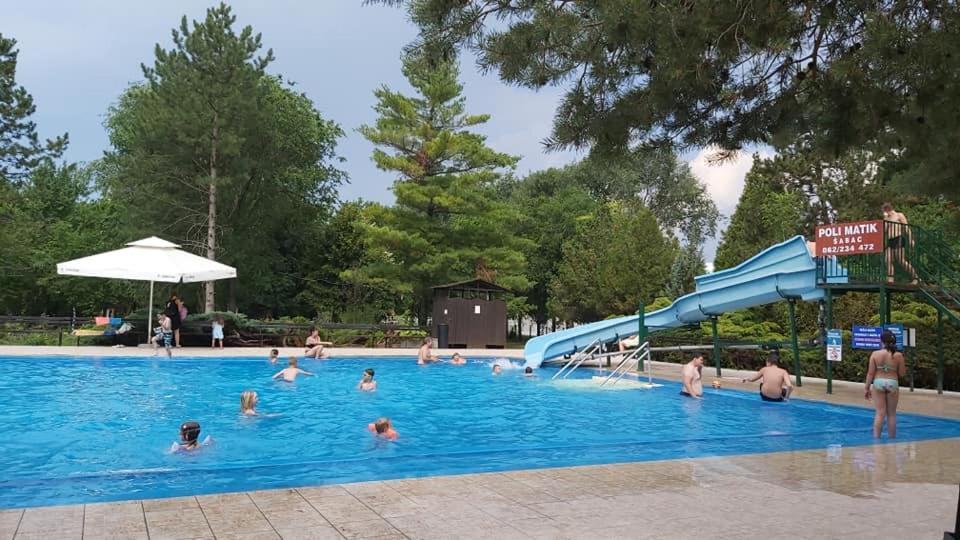 Adica Prenociste Sport Wellness Centar - Bazeni Vandrarhem Ada Exteriör bild