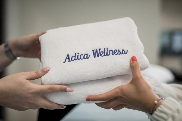 Adica Prenociste Sport Wellness Centar - Bazeni Vandrarhem Ada Exteriör bild